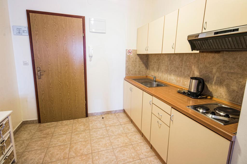 Aparthotel Castrum Novum Novigrad Istria Cameră foto