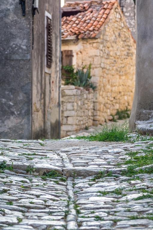 Aparthotel Castrum Novum Novigrad Istria Exterior foto